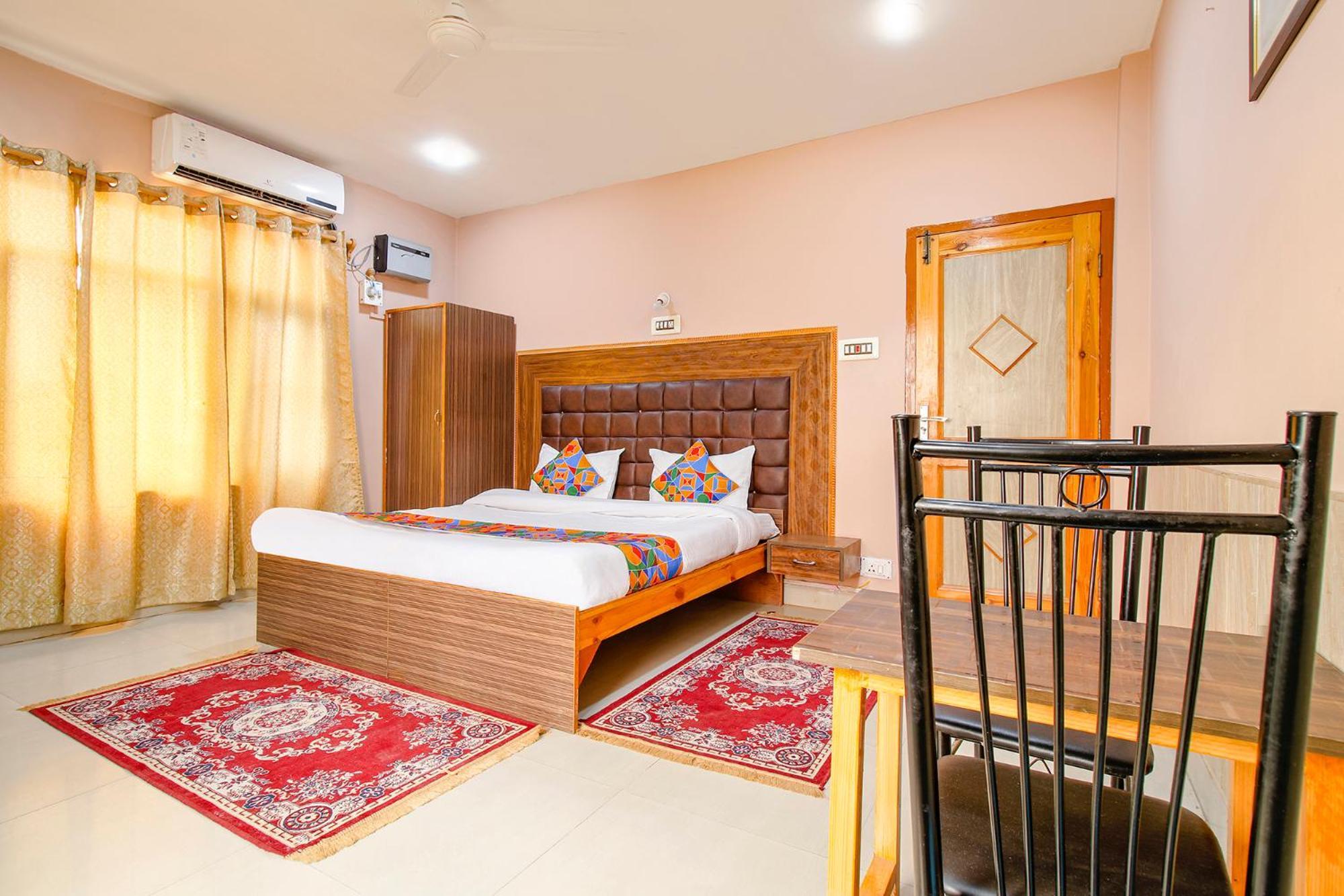 Fabhotel Grand Comforts Haidarpur Exterior photo