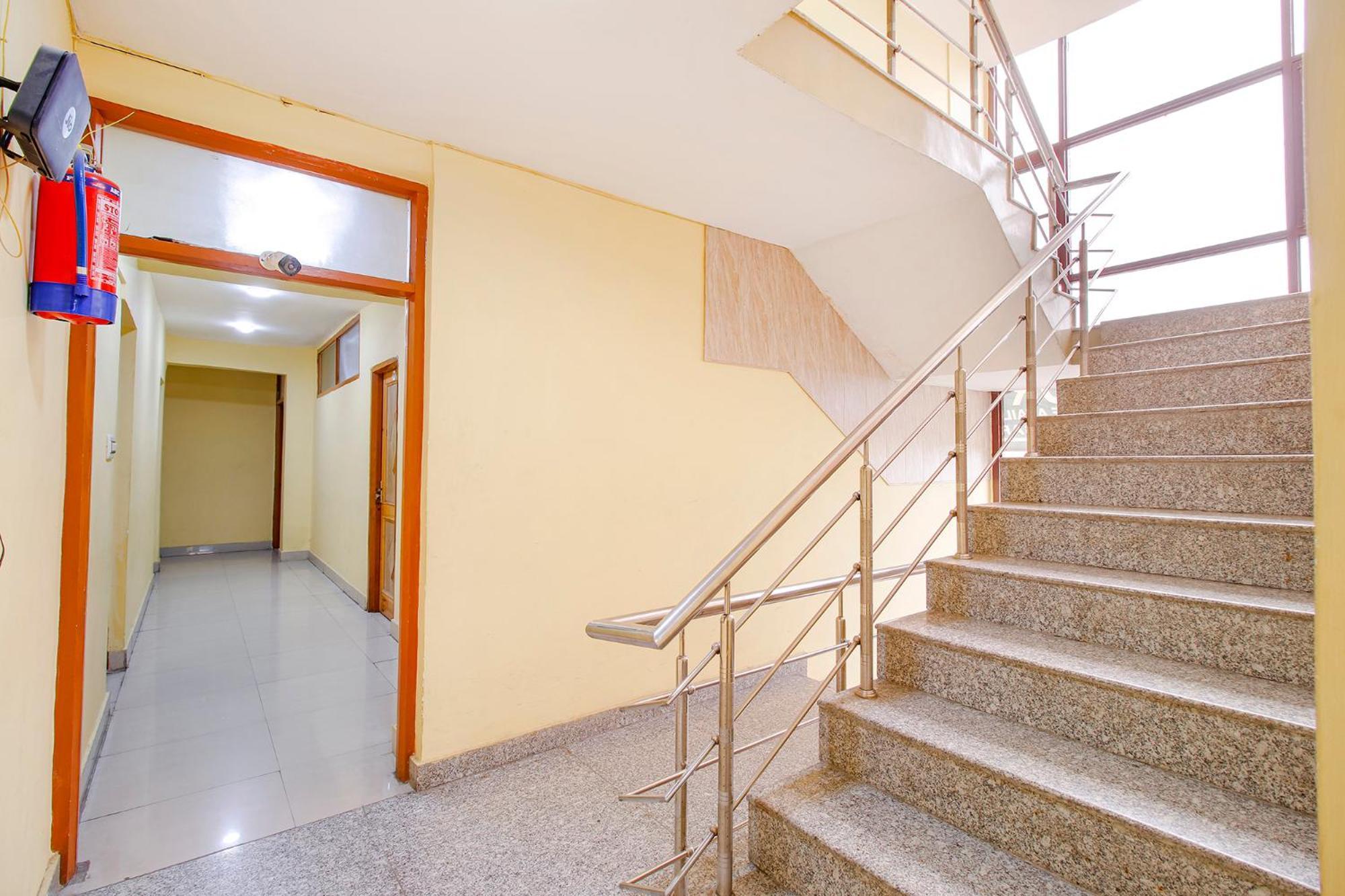 Fabhotel Grand Comforts Haidarpur Exterior photo