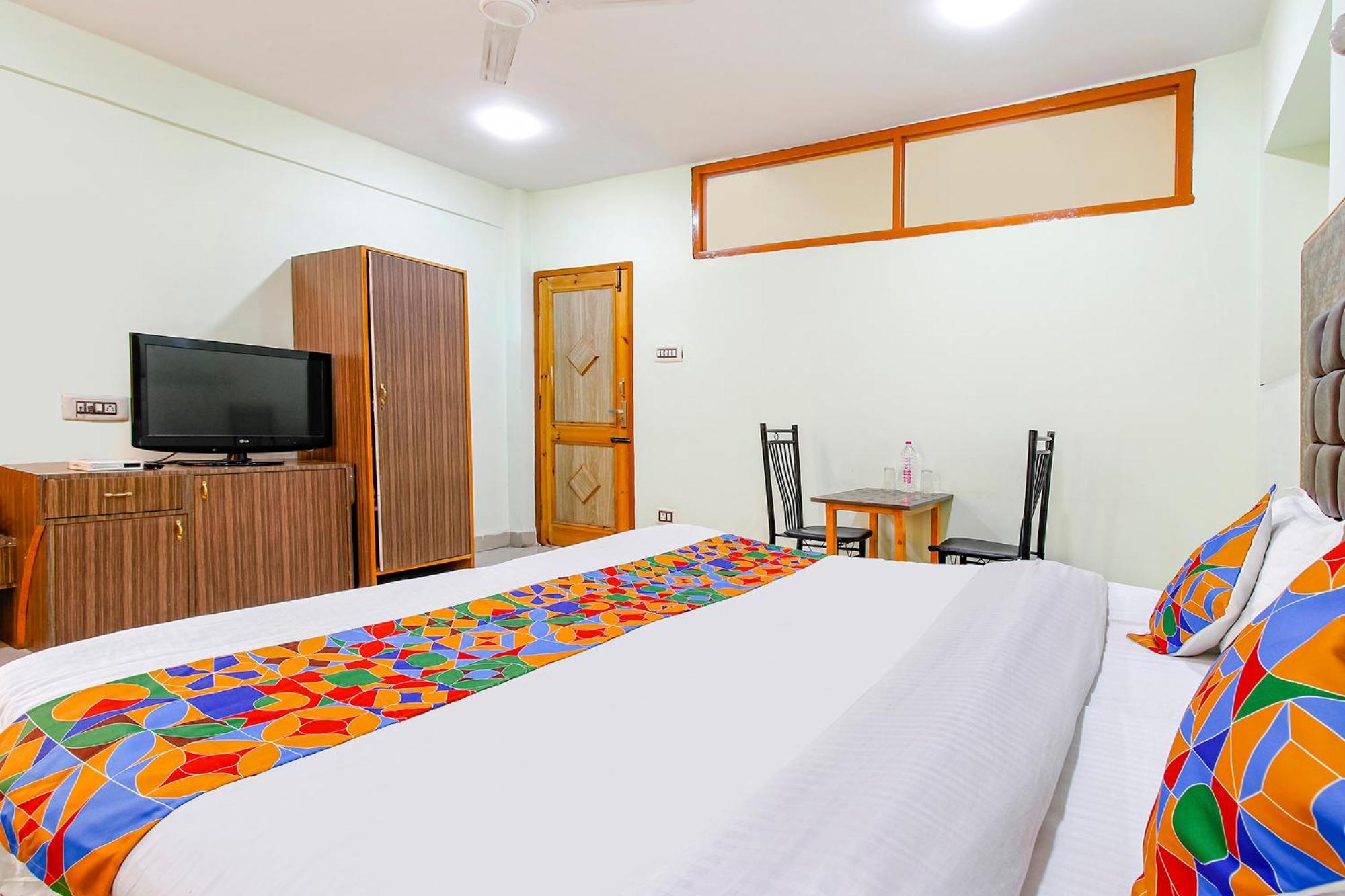 Fabhotel Grand Comforts Haidarpur Exterior photo