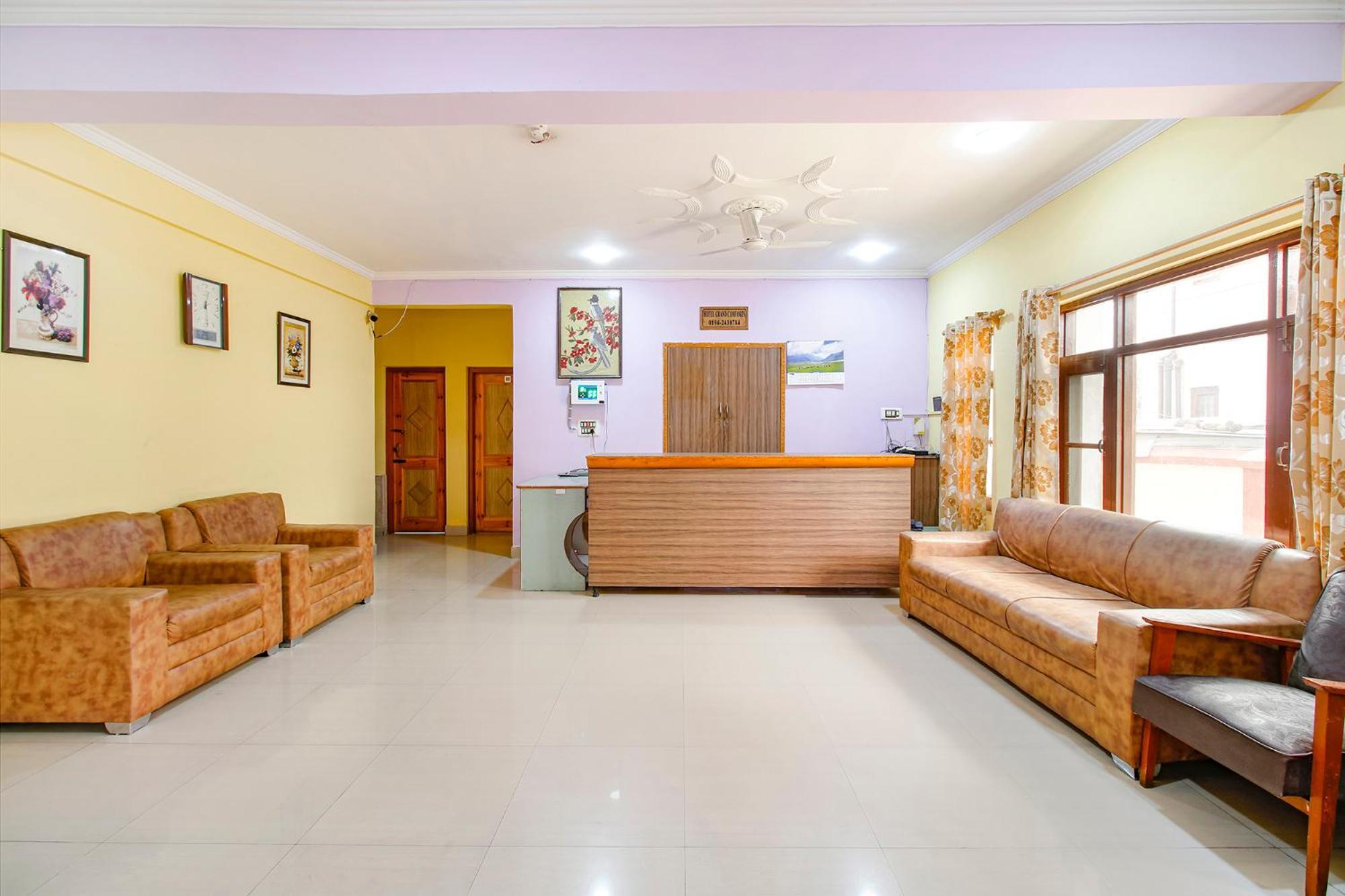 Fabhotel Grand Comforts Haidarpur Exterior photo