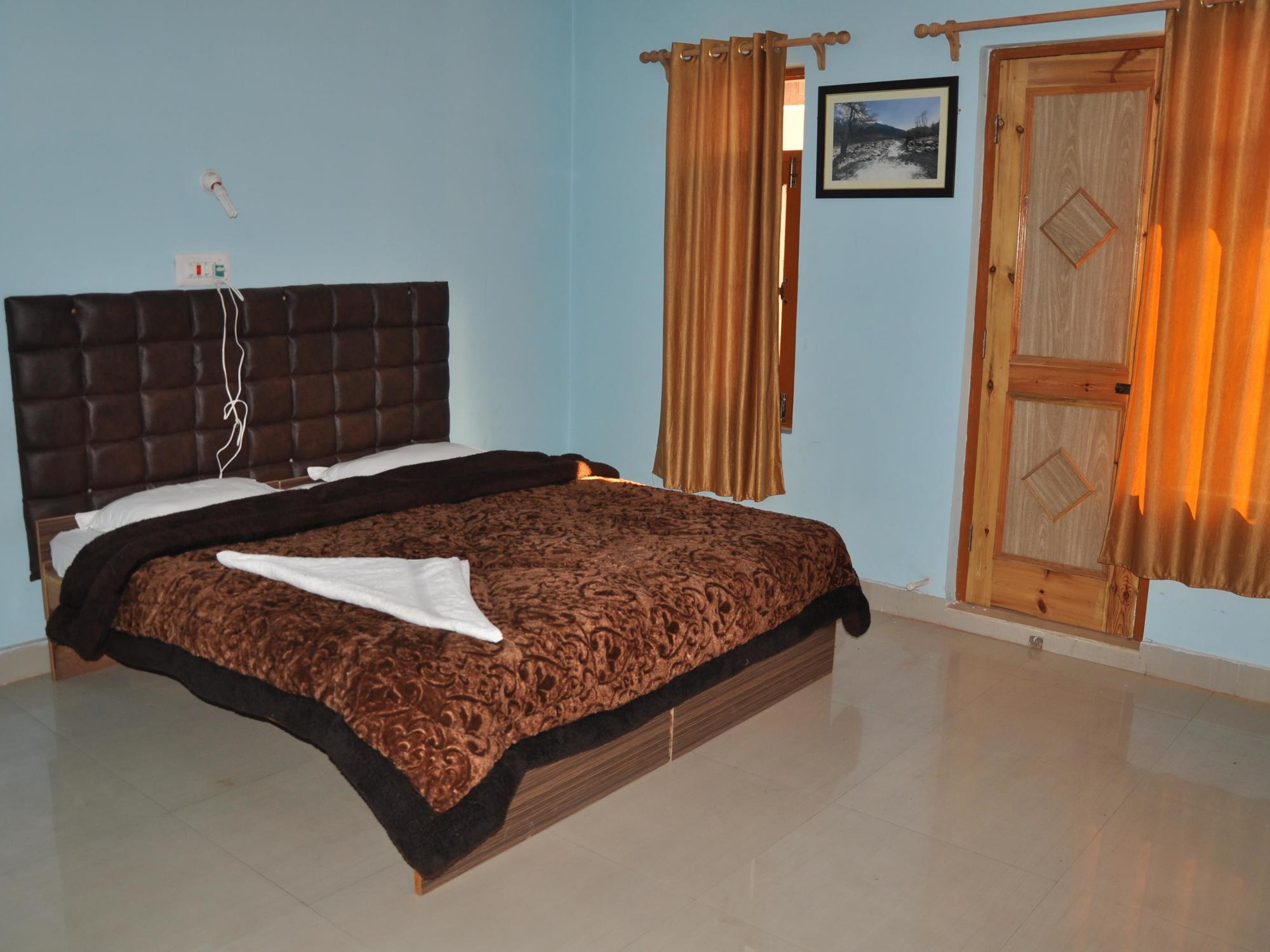 Fabhotel Grand Comforts Haidarpur Exterior photo
