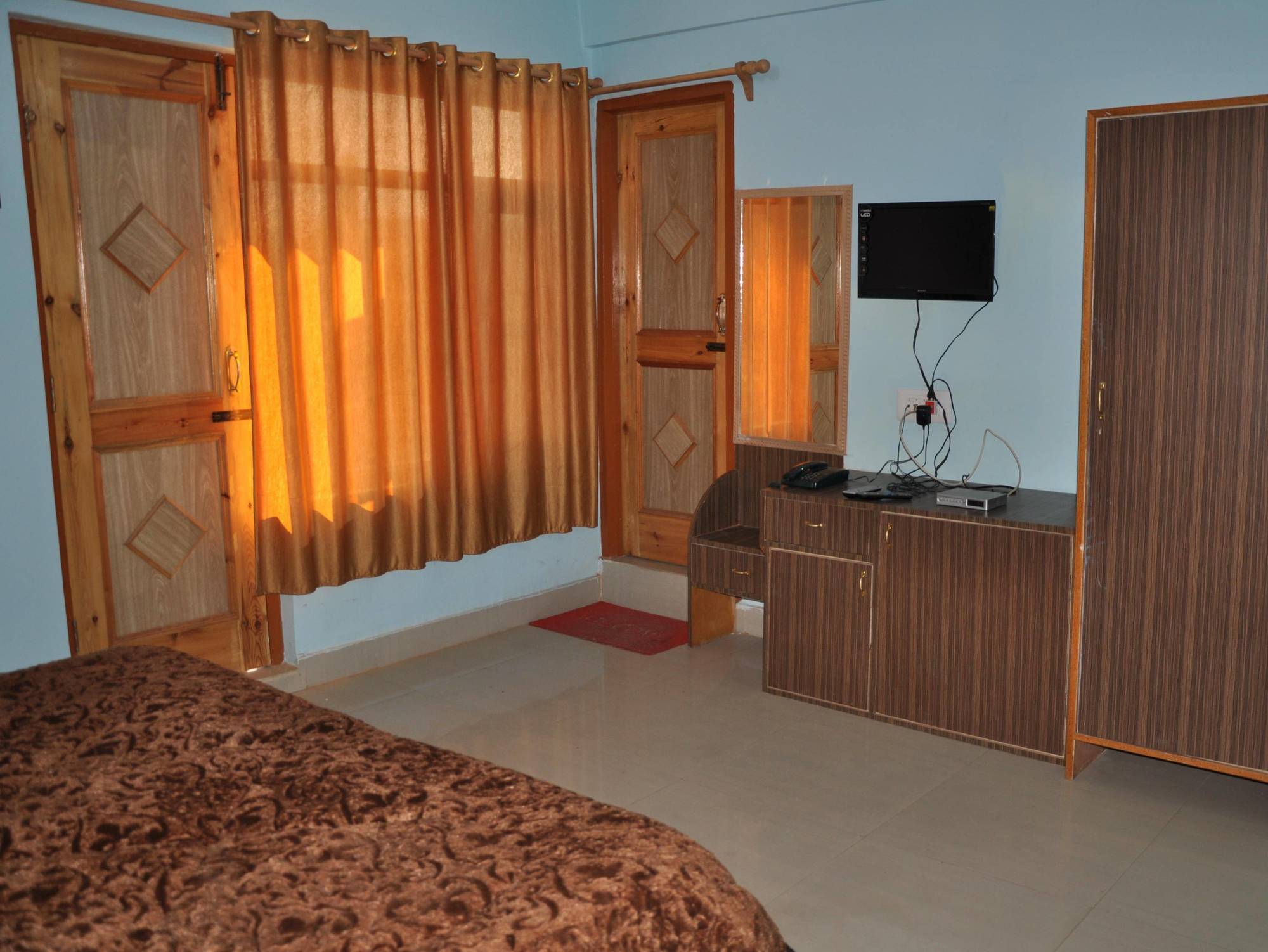 Fabhotel Grand Comforts Haidarpur Exterior photo