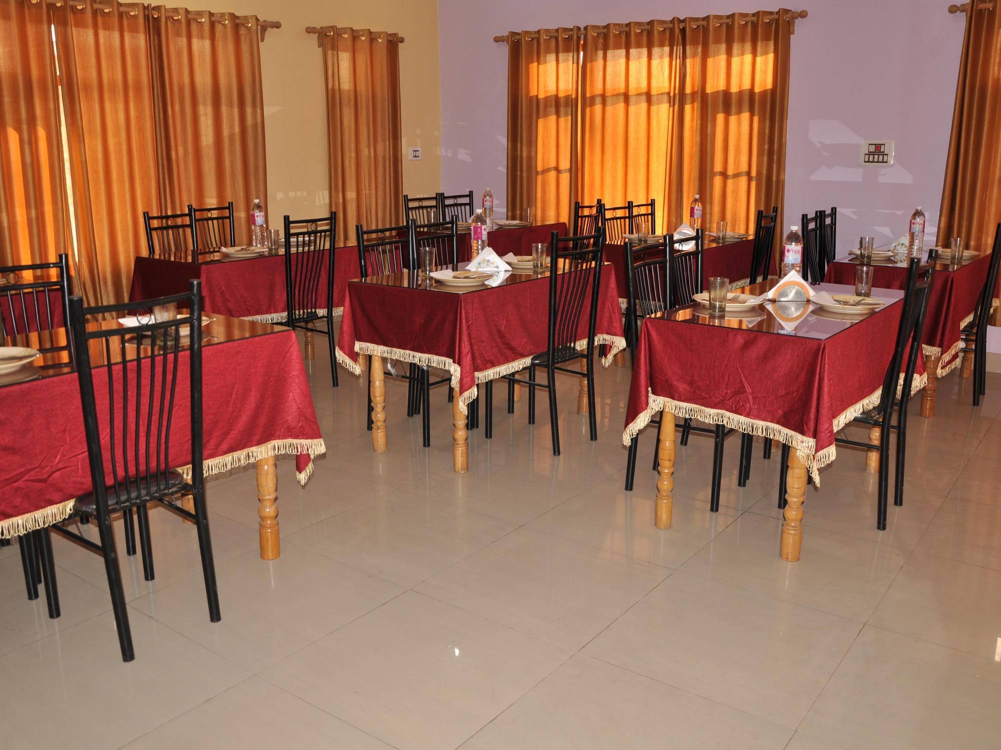 Fabhotel Grand Comforts Haidarpur Exterior photo